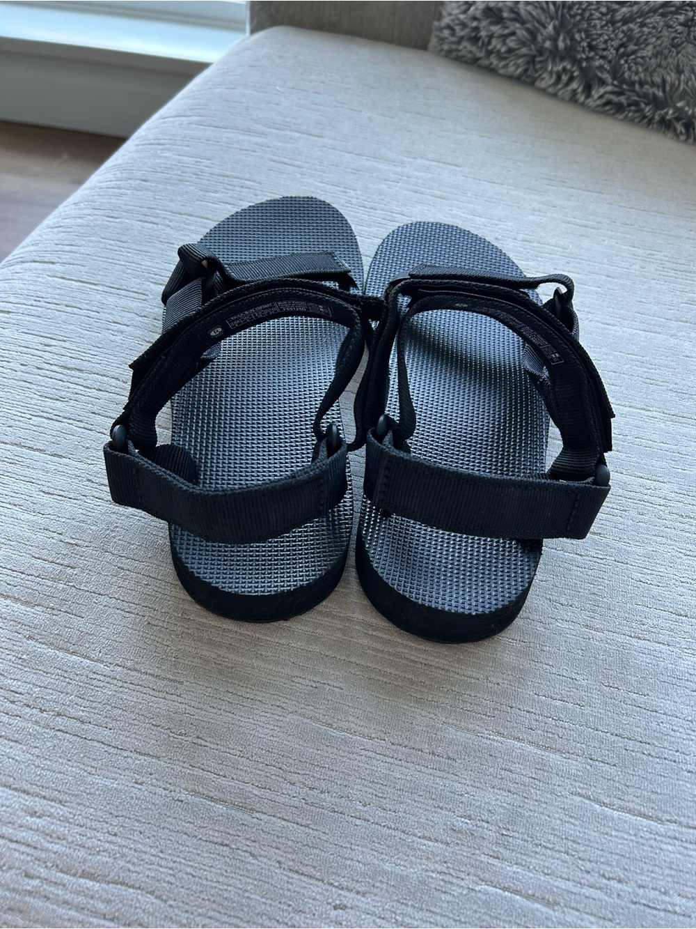 Black Teva Original - Picture 6 of 9